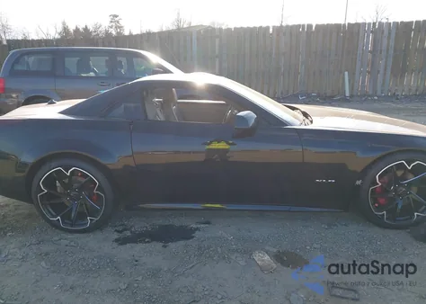 2005 Cadillac Xlr Standard z USA, uszkodzony, nr VIN 1G6YV34A255603974